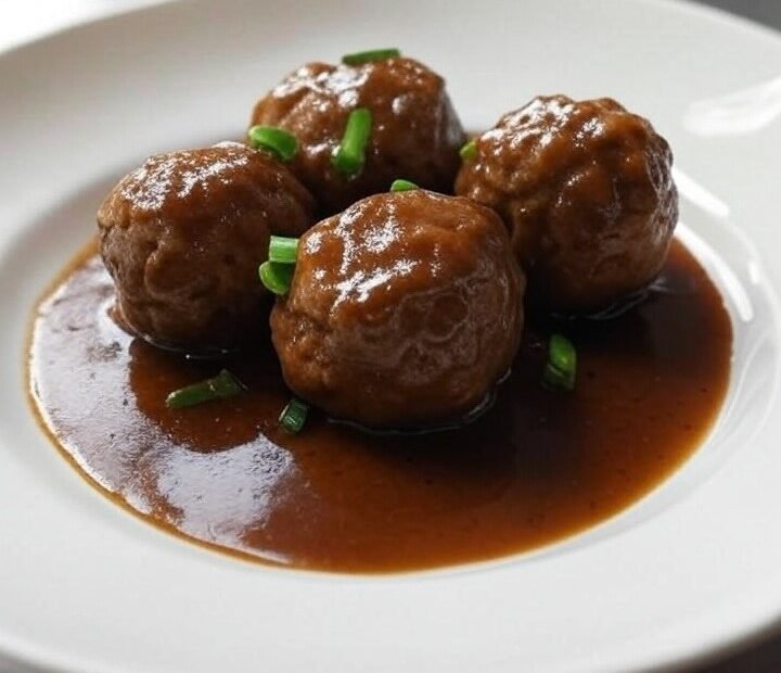 Braised Lion’s Head Meatballs